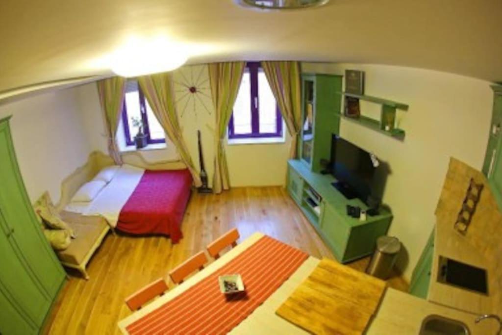 Maria In Old Town Apartman *